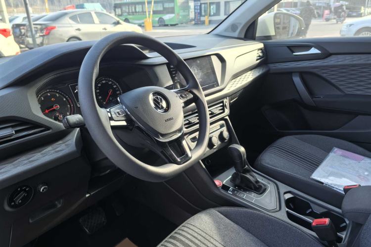 Used Volkswagen Tharu 2021 280TSI Two-Wheel Drive Trend Edition Interior 2