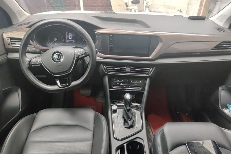Used Volkswagen Tharu 2021 280TSI Two-Wheel-Drive Luxury Plus Edition Interior 2