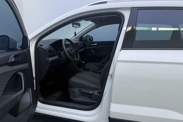 Used Volkswagen Tharu 2021 280TSI Two-Wheel Drive Trend Edition Interior 3