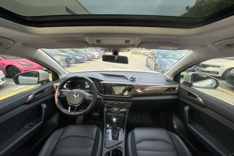 Used Volkswagen Tharu 2021 280TSI Two-Wheel Drive Comfort Edition Interior 4