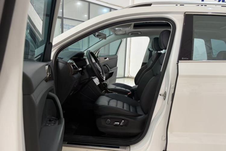 Used Volkswagen Tharu 2021 280TSI Two-Wheel Drive Comfort Edition Interior 4