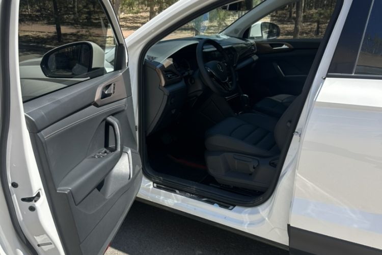 Used Volkswagen Tharu 2021 280TSI Two-Wheel Drive Comfort Edition Interior 5