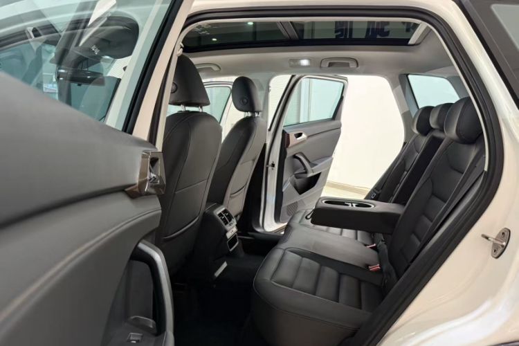 Used Volkswagen Tharu 2021 280TSI Two-Wheel Drive Comfort Edition Interior 5