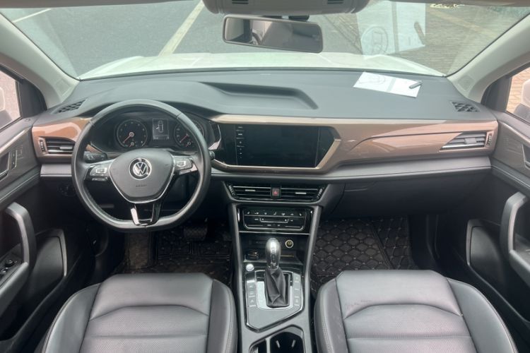Used Volkswagen Tharu 2021 280TSI Two-Wheel-Drive Luxury Plus Edition Interior 6