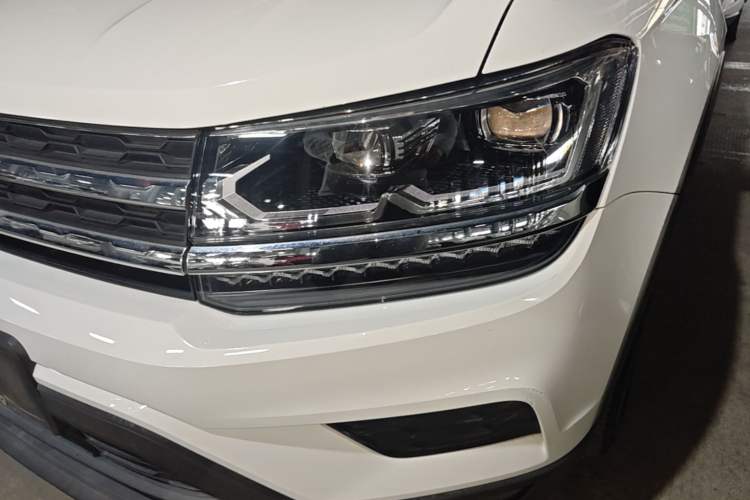 Used Volkswagen Tharu 2021 280TSI Two-Wheel-Drive Luxury Plus Edition Left Front Headlight
