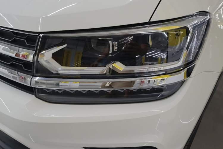 Used Volkswagen Tharu 2021 280TSI Two-Wheel-Drive Luxury Plus Edition Left Front Headlight