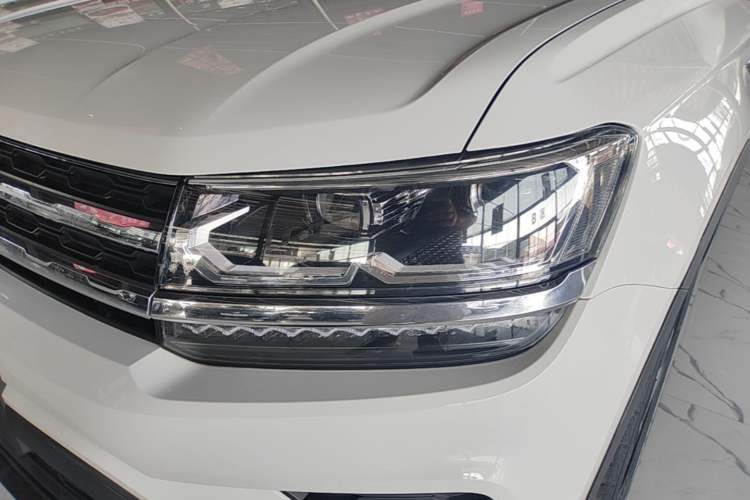Used Volkswagen Tharu 2021 280TSI Two-Wheel-Drive Luxury Plus Edition Left Front Headlight