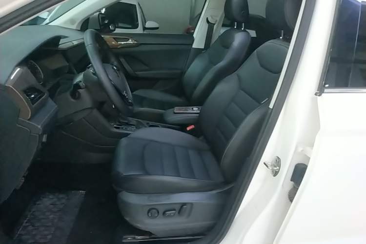 Used Volkswagen Tharu 2021 280TSI Two-Wheel-Drive Luxury Plus Edition Left Front Seat