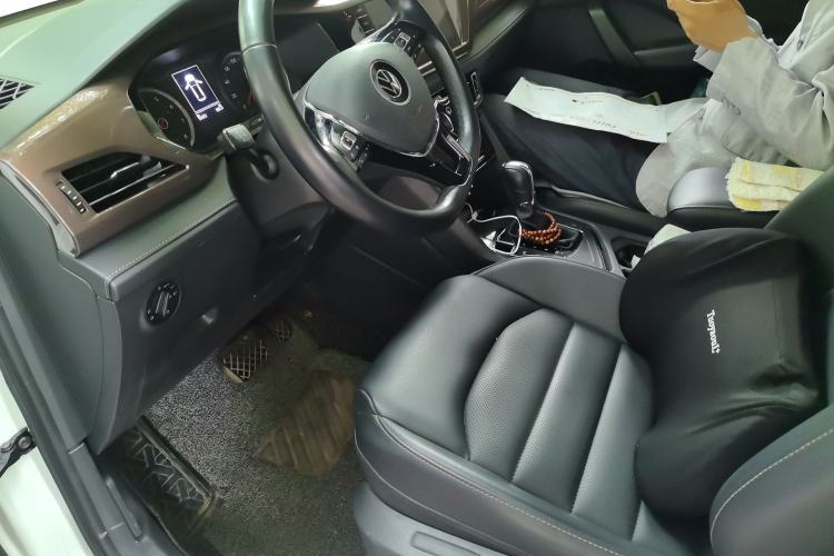 Used Volkswagen Tharu 2021 280TSI Two-Wheel-Drive Luxury Plus Edition Left Front Seat
