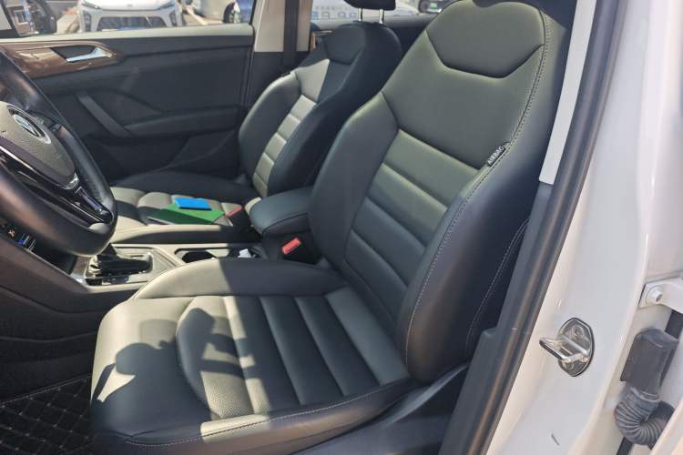 Used Volkswagen Tharu 2021 280TSI Two-Wheel-Drive Luxury Plus Edition Left Front Seat