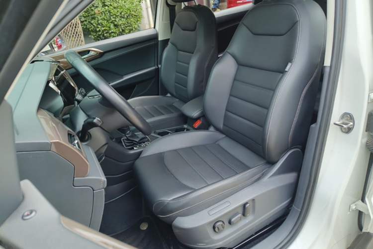 Used Volkswagen Tharu 2021 280TSI Two-Wheel-Drive Luxury Plus Edition Left Front Seat
