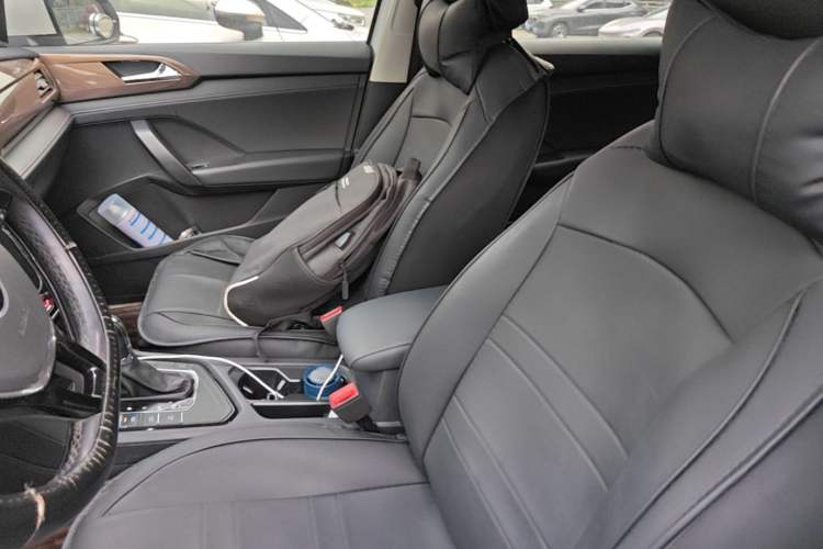 Used Volkswagen Tharu 2021 280TSI Two-Wheel-Drive Luxury Plus Edition Left Front Seat