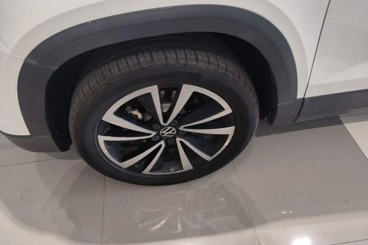 Used Volkswagen Tharu 2021 280TSI Two-Wheel-Drive Luxury Plus Edition Left Front Wheel Hub