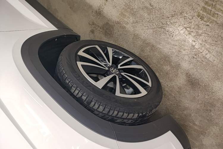Used Volkswagen Tharu 2021 280TSI Two-Wheel-Drive Luxury Plus Edition Left Front Wheel Hub