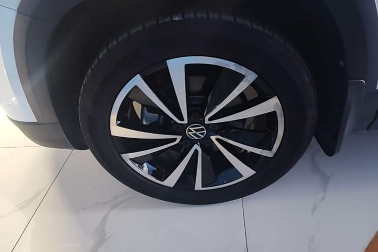 Used Volkswagen Tharu 2021 280TSI Two-Wheel-Drive Luxury Plus Edition Left Front Wheel Hub
