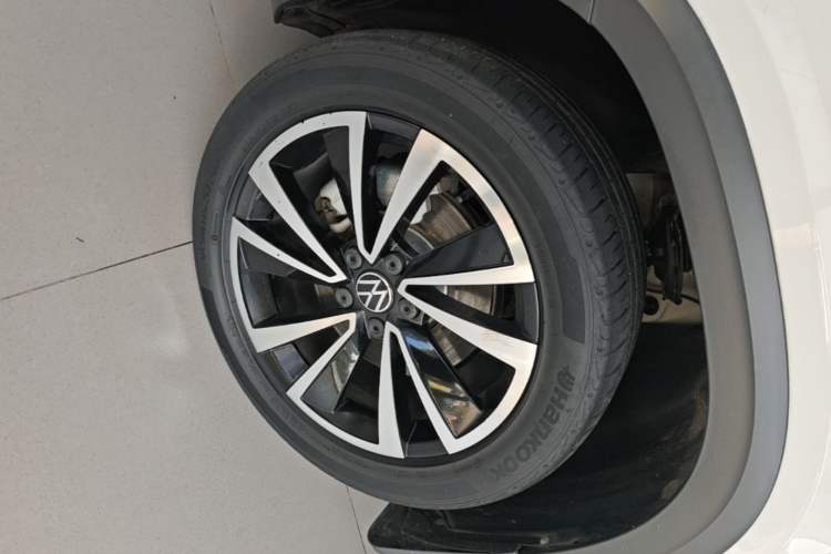Used Volkswagen Tharu 2021 280TSI Two-Wheel-Drive Luxury Plus Edition Left Front Wheel Hub