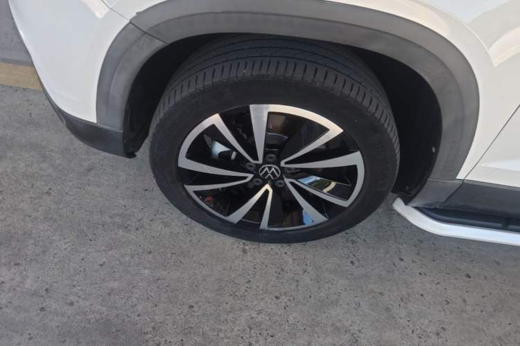 Used Volkswagen Tharu 2021 280TSI Two-Wheel-Drive Luxury Plus Edition Left Front Wheel Hub