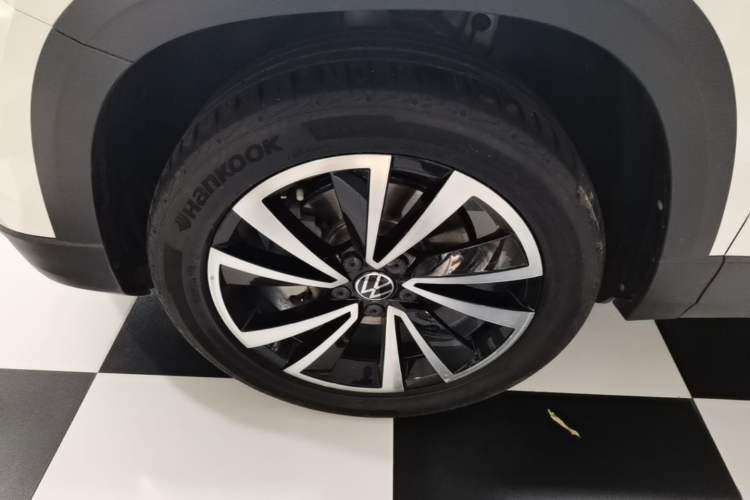 Used Volkswagen Tharu 2021 330TSI All-Wheel Drive Luxury PLUS Version Left Front Wheel Hub