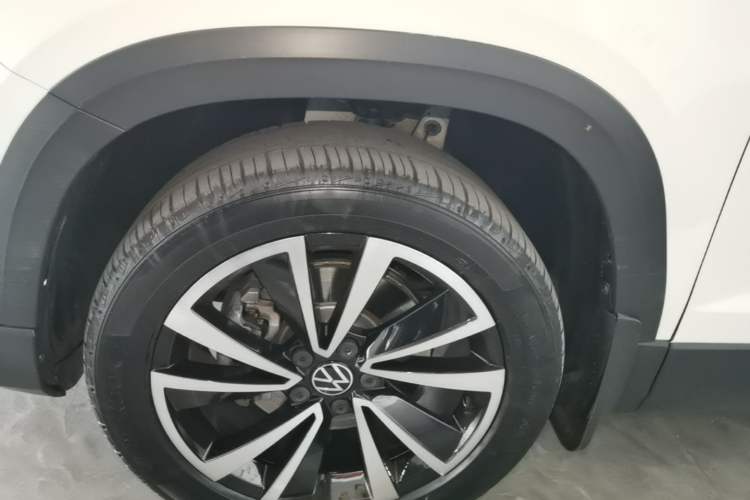Used Volkswagen Tharu 2021 280TSI Two-Wheel-Drive Luxury Plus Edition Left Front Wheel Hub