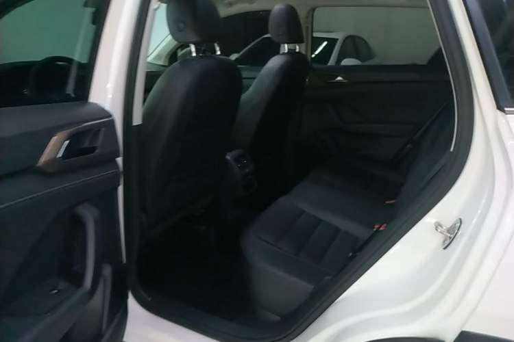 Used Volkswagen Tharu 2021 280TSI Two-Wheel-Drive Luxury Plus Edition Left Rear Seat