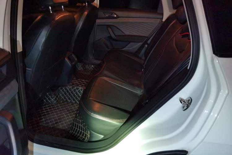 Used Volkswagen Tharu 2021 280TSI Two-Wheel Drive Trend Edition Left Rear Seat