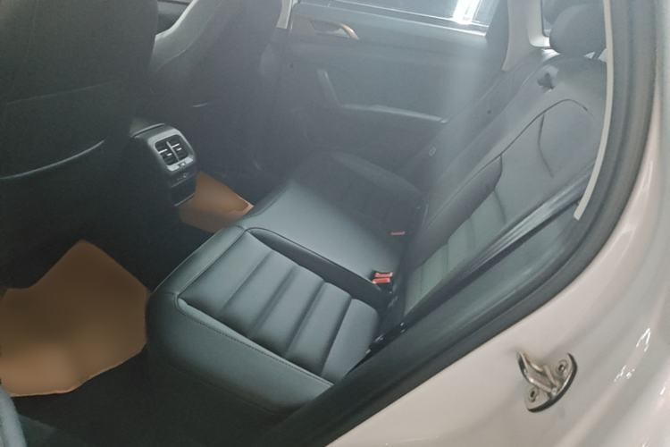 Used Volkswagen Tharu 2021 330TSI All-Wheel Drive Luxury PLUS Version Left Rear Seat