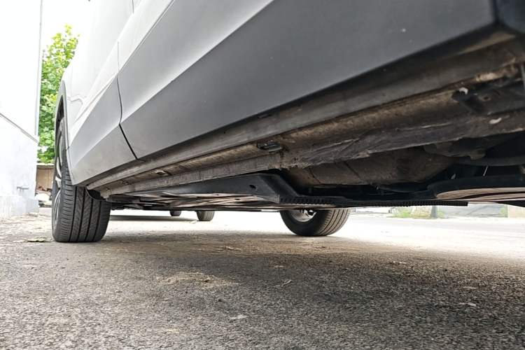 Used Volkswagen Tharu 2021 280TSI Two-Wheel-Drive Luxury Plus Edition Left Side Sill