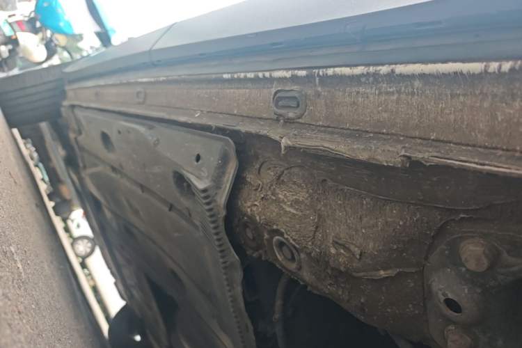 Used Volkswagen Tharu 2021 280TSI Two-Wheel Drive Trend Edition Left Side Sill