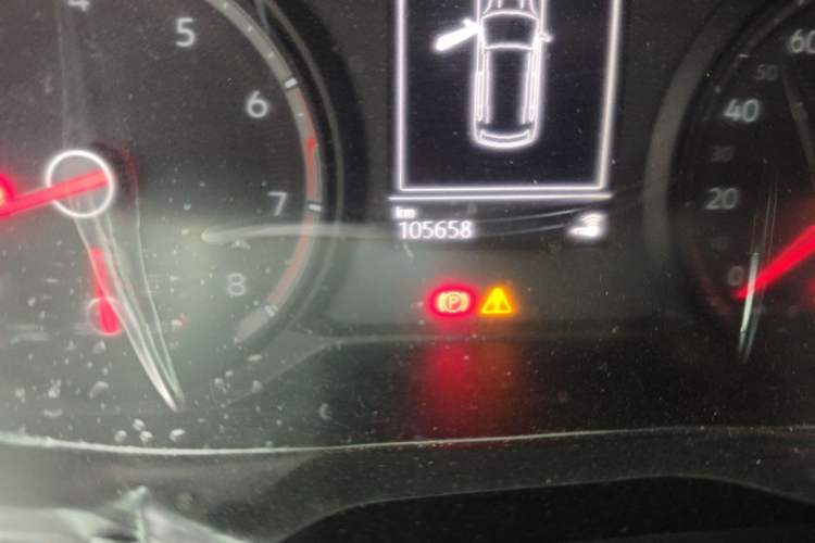 Used Volkswagen Tharu 2021 280TSI Two-Wheel-Drive Luxury Plus Edition Odometer Close Up