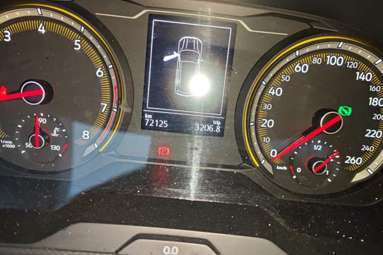Used Volkswagen Tharu 2021 280TSI Two-Wheel Drive Trend Edition Odometer Close Up