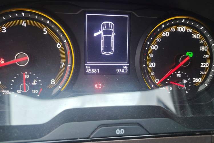 Used Volkswagen Tharu 2021 280TSI Two-Wheel Drive Comfort Edition Odometer Close Up