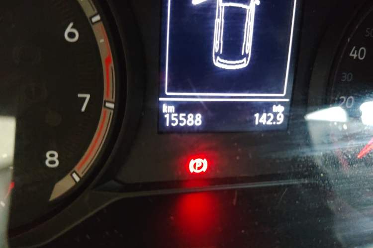 Used Volkswagen Tharu 2021 280TSI Two-Wheel Drive Trend Edition Odometer Close Up