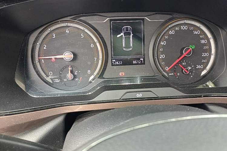 Used Volkswagen Tharu 2021 280TSI Two-Wheel Drive Comfort Edition Odometer Close Up