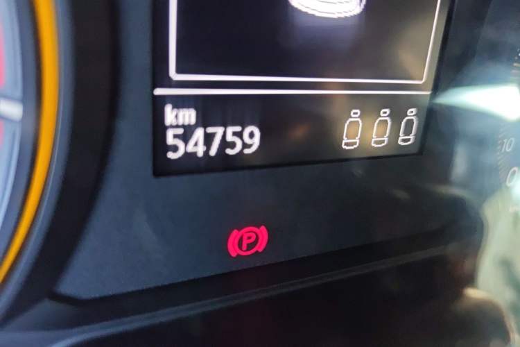Used Volkswagen Tharu 2021 280TSI Two-Wheel-Drive Luxury Edition Odometer Close Up