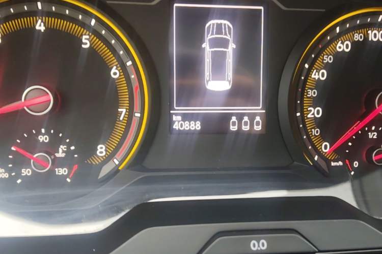 Used Volkswagen Tharu 2021 280TSI Two-Wheel-Drive Luxury Edition Odometer Close Up