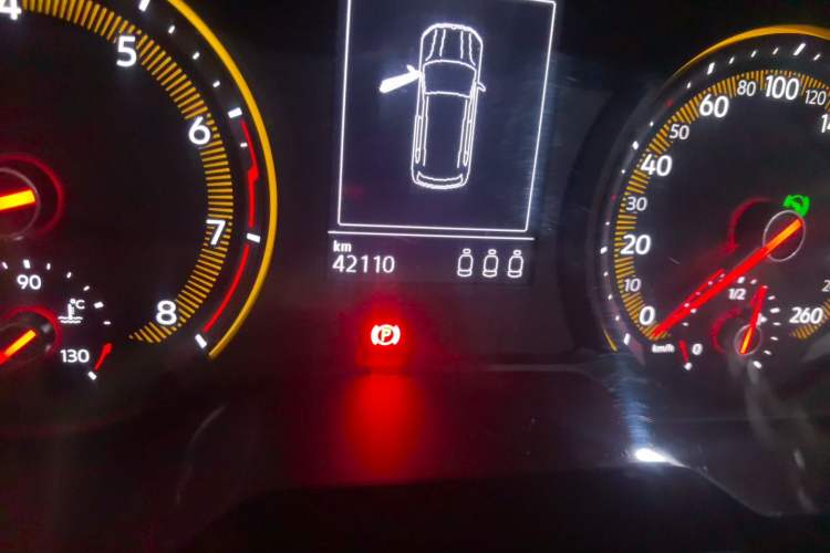 Used Volkswagen Tharu 2021 280TSI Two-Wheel-Drive Luxury Plus Edition Odometer Close Up