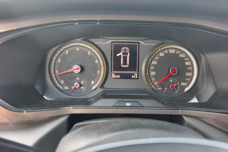 Used Volkswagen Tharu 2021 280TSI Two-Wheel Drive Comfort Edition Odometer Close Up