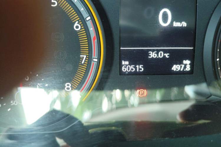 Used Volkswagen Tharu 2021 280TSI Two-Wheel Drive Comfort Edition Odometer Close Up