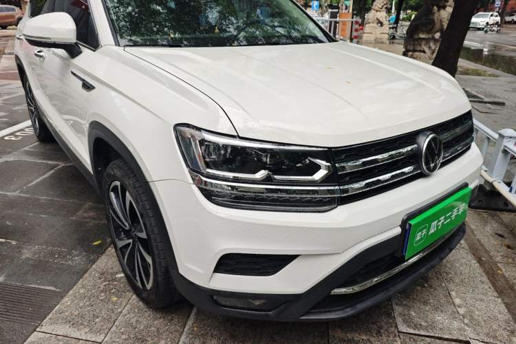 Used Volkswagen Tharu 2021 280TSI Two-Wheel-Drive Luxury Plus Edition Right Front Headlight