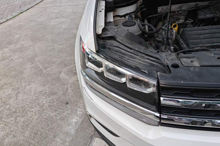 Used Volkswagen Tharu 2021 280TSI Two-Wheel Drive Trend Edition Right Front Headlight
