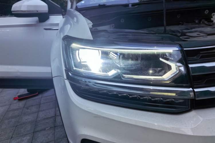 Used Volkswagen Tharu 2021 330TSI Four-Wheel Drive Luxury Edition Right Front Headlight