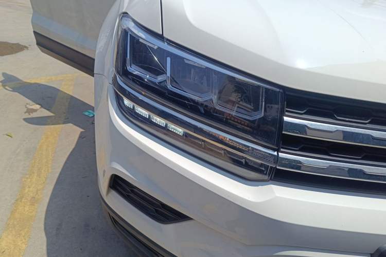 Used Volkswagen Tharu 2021 280TSI Two-Wheel Drive Trend Edition Right Front Headlight