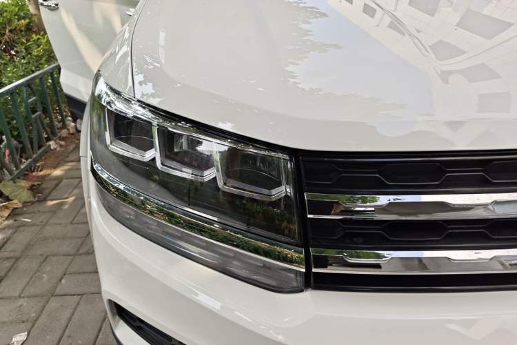 Used Volkswagen Tharu 2021 280TSI Two-Wheel Drive Trend Edition Right Front Headlight