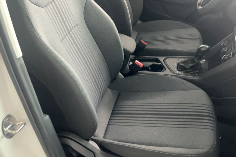 Used Volkswagen Tharu 2021 280TSI Two-Wheel Drive Trend Edition Right Front Seat