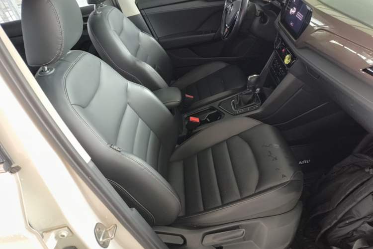 Used Volkswagen Tharu 2021 280TSI Two-Wheel-Drive Luxury Plus Edition Right Front Seat