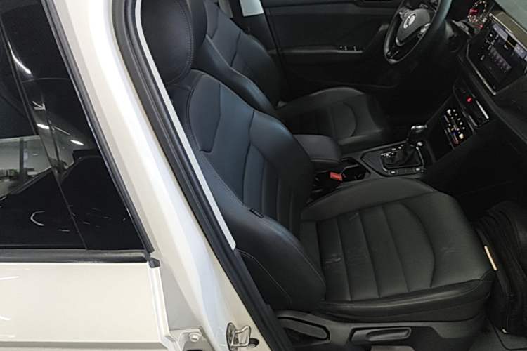 Used Volkswagen Tharu 2021 280TSI Two-Wheel Drive Comfort Edition Right Front Seat