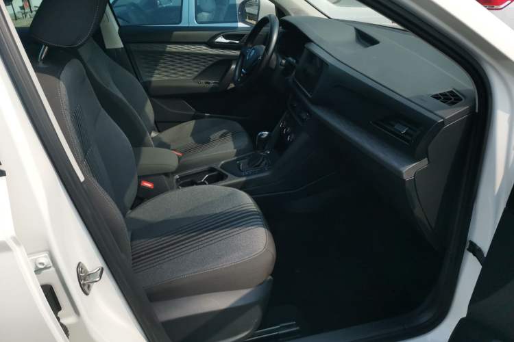 Used Volkswagen Tharu 2021 280TSI Two-Wheel Drive Trend Edition Right Front Seat