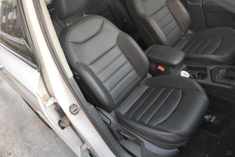Used Volkswagen Tharu 2021 280TSI Two-Wheel Drive Comfort Edition Right Front Seat
