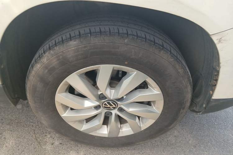 Used Volkswagen Tharu 2021 280TSI Two-Wheel Drive Trend Edition Right Front Wheel Hub
