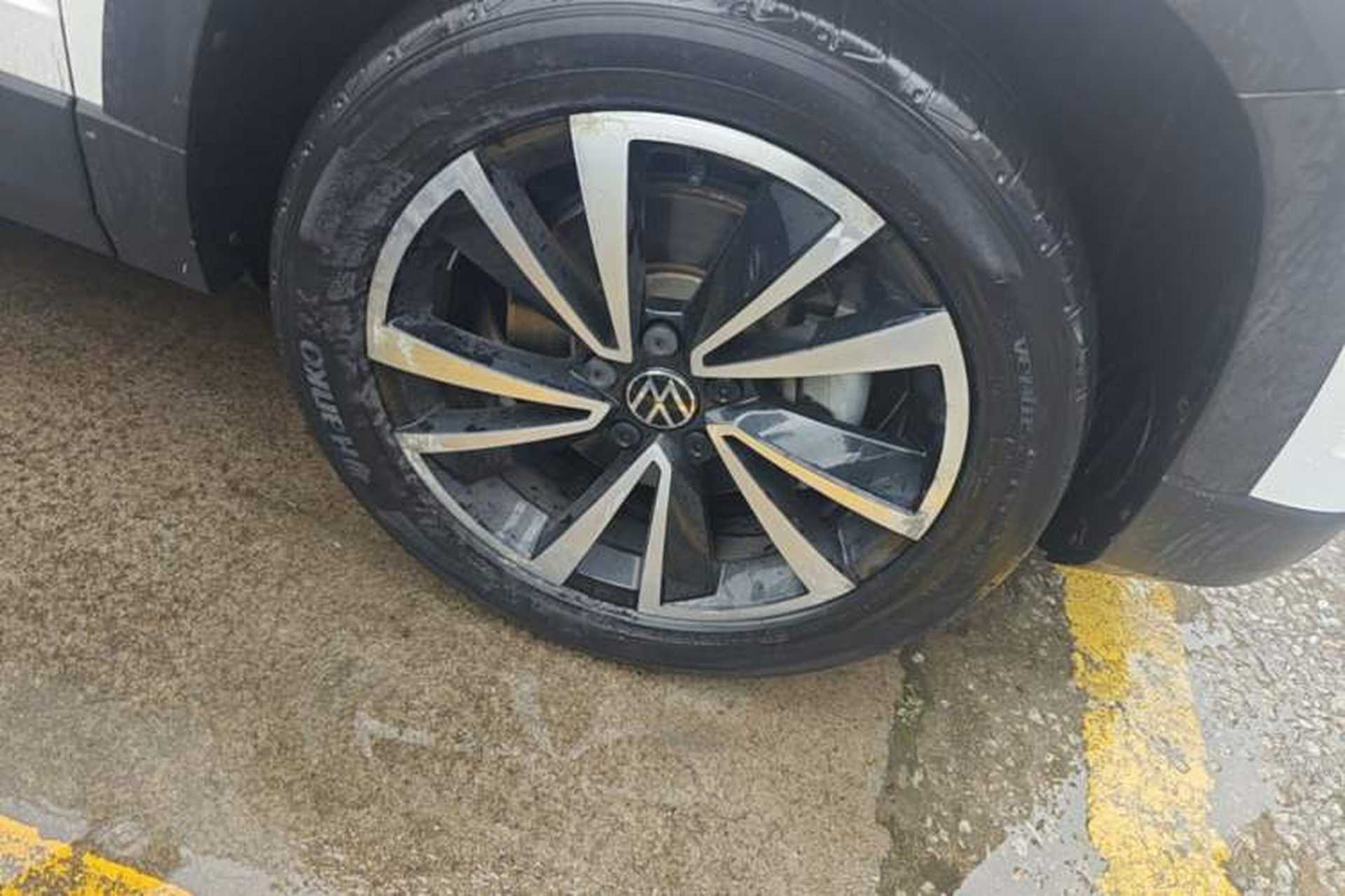 Used Volkswagen Tharu 2021 280TSI Two-Wheel-Drive Luxury Plus Edition Right Front Wheel Hub